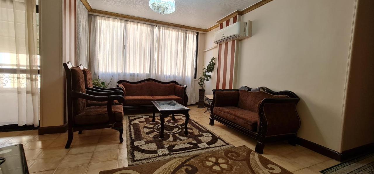 Comfy 3 Bedrooms Apartment In Cairo 87 Exterior foto